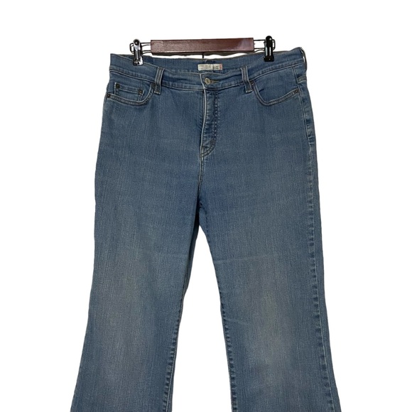 Levi’s 512 Perfectly Slimming Boot Cut Denim Jeans Blue - Picture 2 of 14